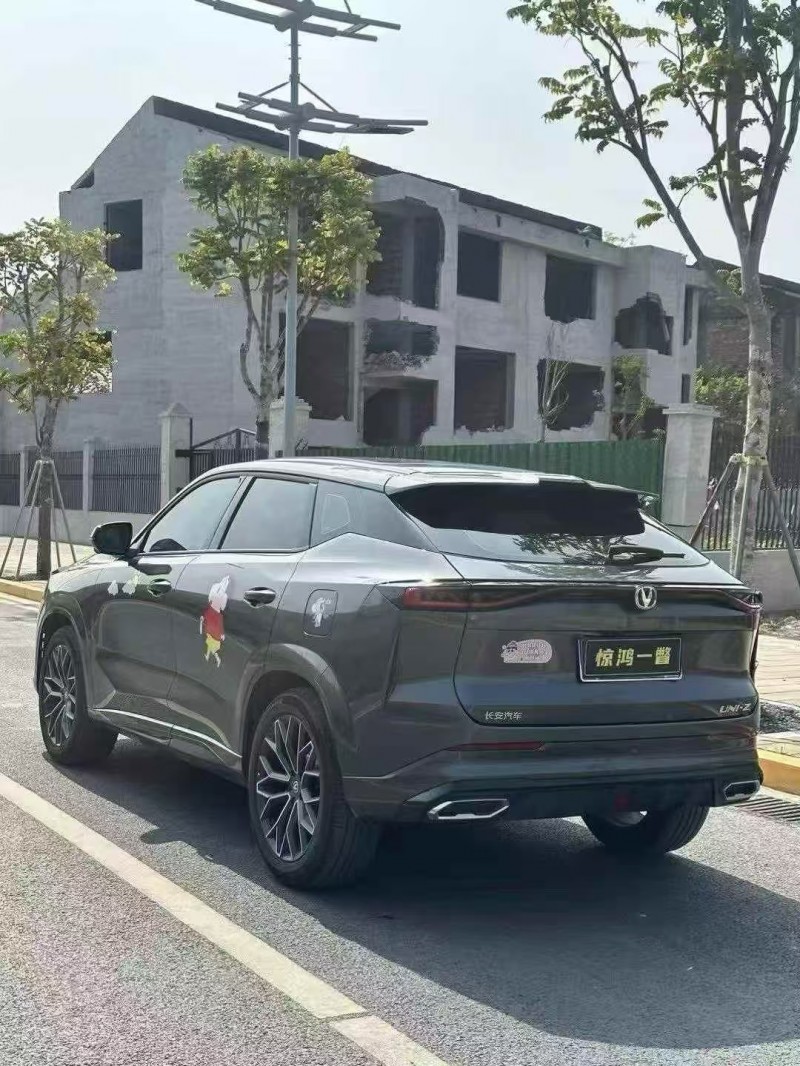 湛江25年長安汽車UNI7