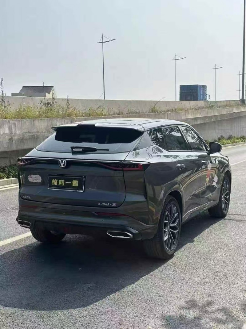 湛江25年長安汽車UNI8