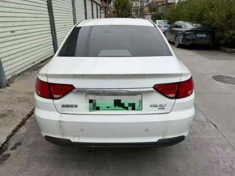 湛江23年吉利帝豪9