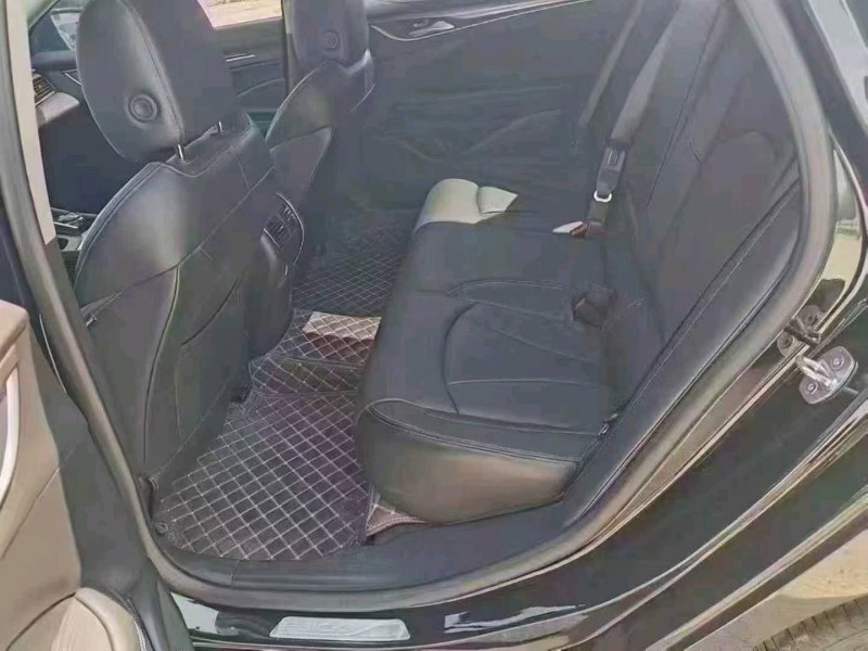 徐州22年别克君越5