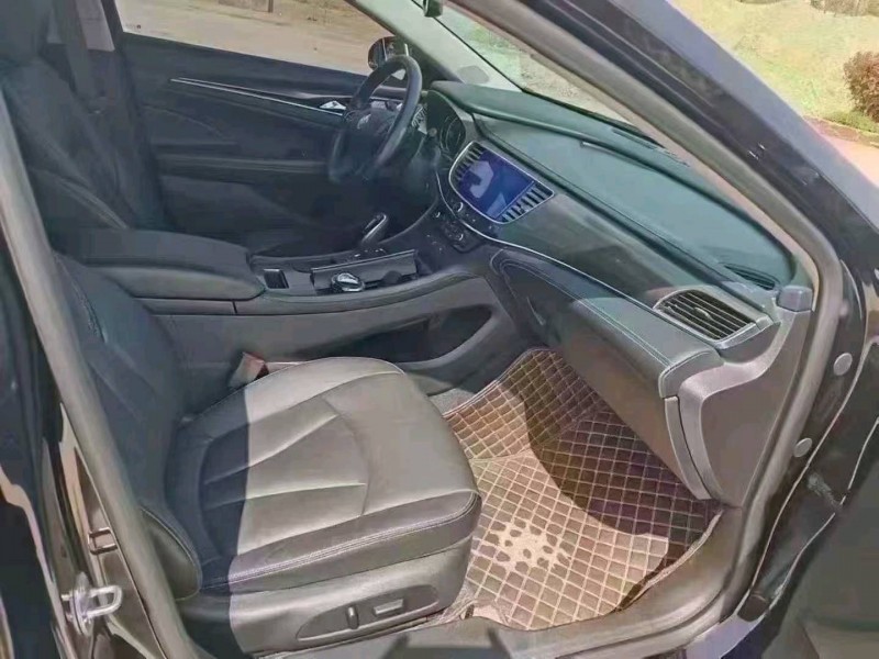 徐州22年别克君越8