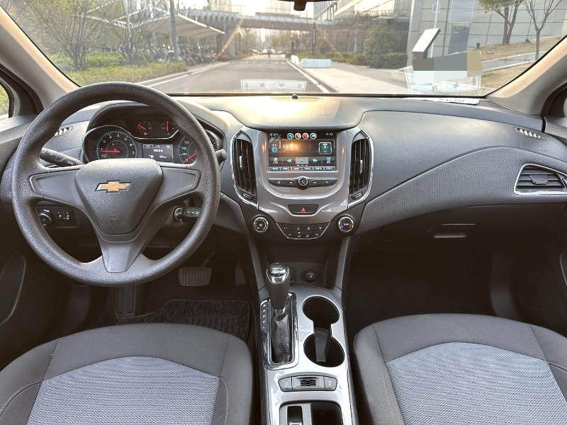 合肥18年雪佛兰科鲁兹9