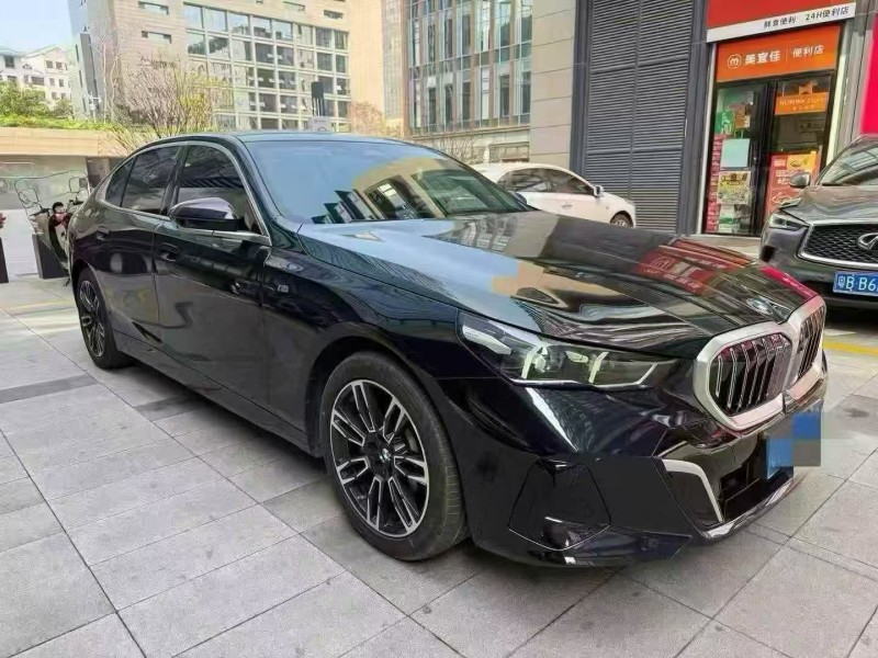 江门24年宝马5系3