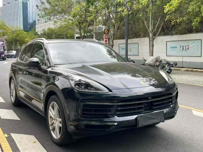 佛山18年保时捷卡宴3