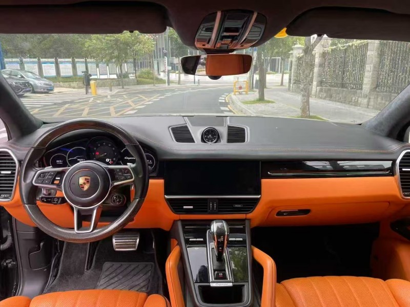 佛山18年保时捷卡宴4