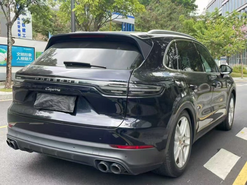 佛山18年保时捷卡宴7