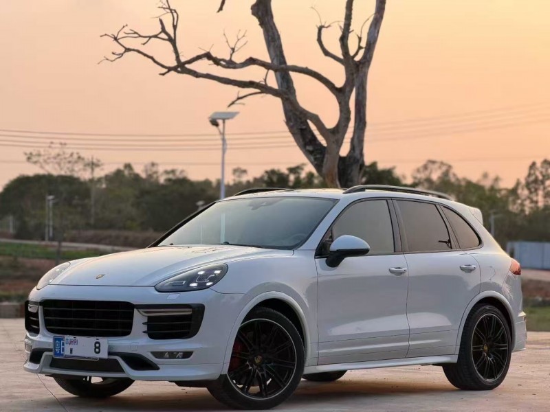 汕头16年保时捷卡宴2