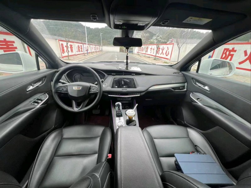 贵阳18年凯迪拉克XT48