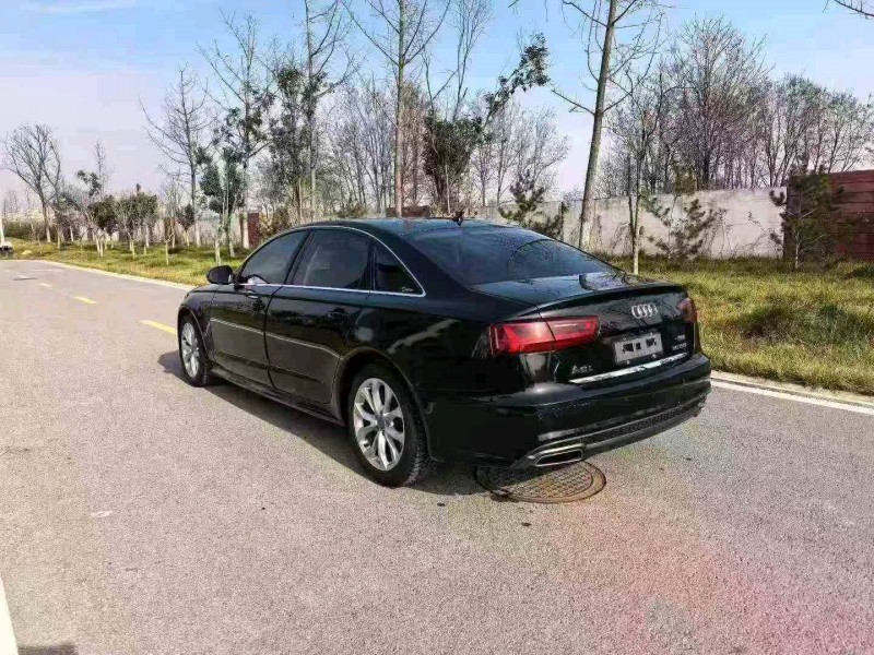 济宁19年奥迪A6L7