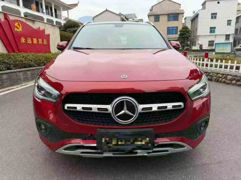 湖州21年奔驰GLA1