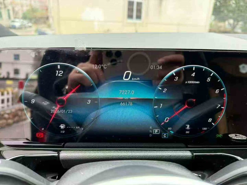 湖州21年奔驰GLA4