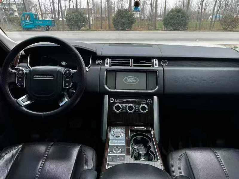 徐州17年路虎攬勝行政4