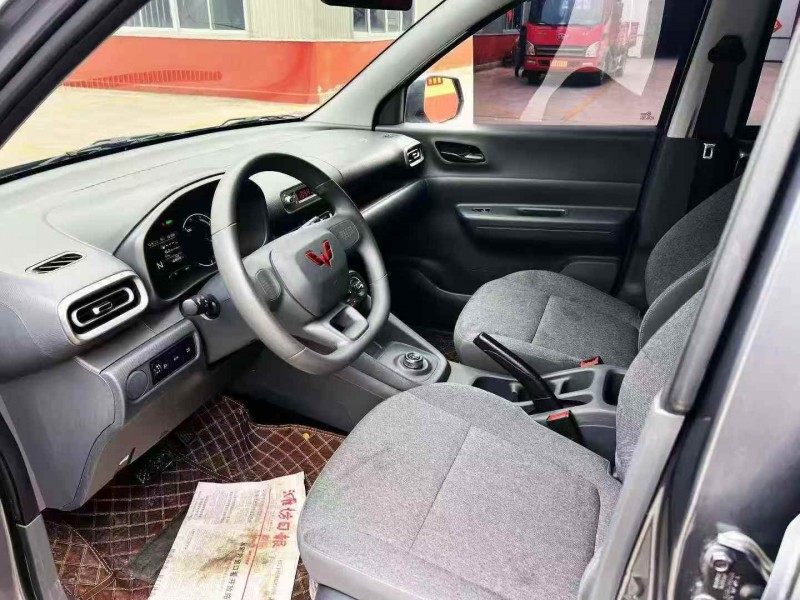 棗莊24年五菱汽車宏光4