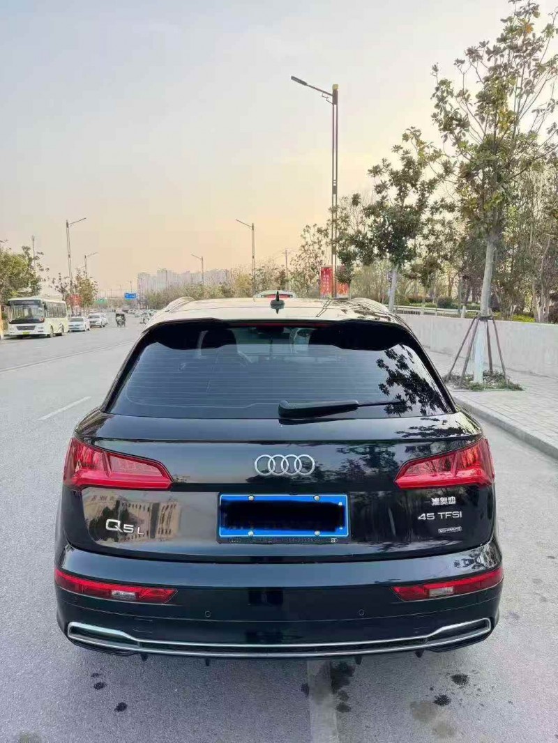 铜陵20年奥迪Q59