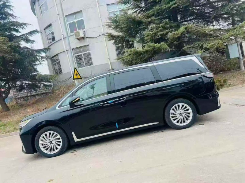 烟台25年岚图汽车梦想家2