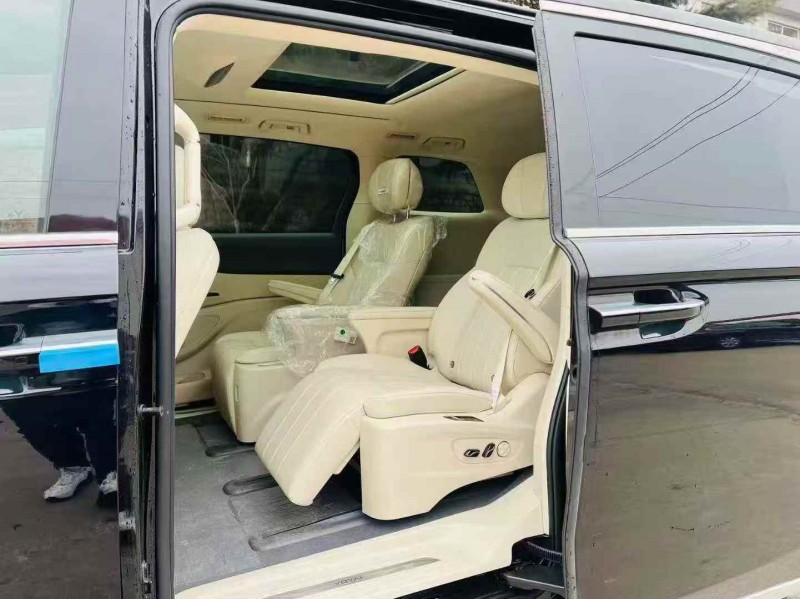 烟台25年岚图汽车梦想家4