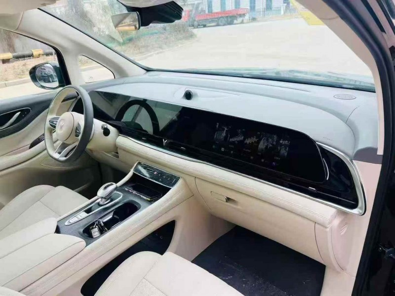 烟台25年岚图汽车梦想家6