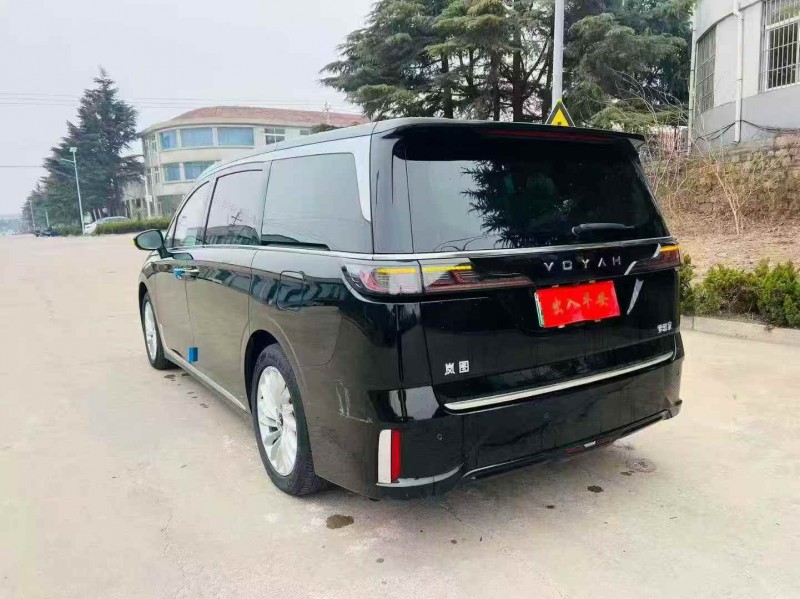 烟台25年岚图汽车梦想家8