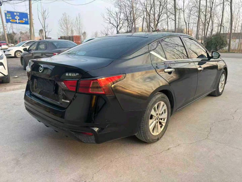 徐州22年日产天籁8