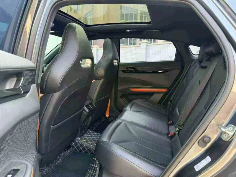 汕头23年长安汽车UNI5