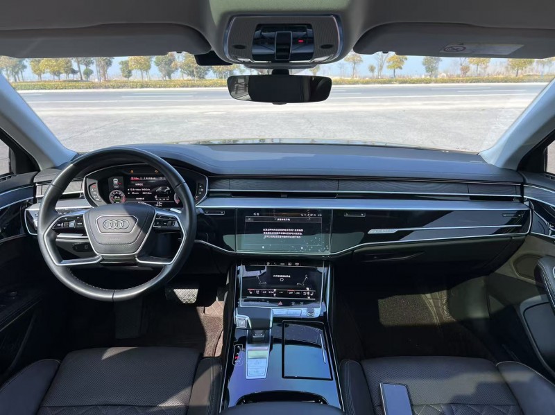 淮安23年奥迪A8L7