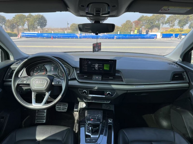 盐城19年奥迪Q56