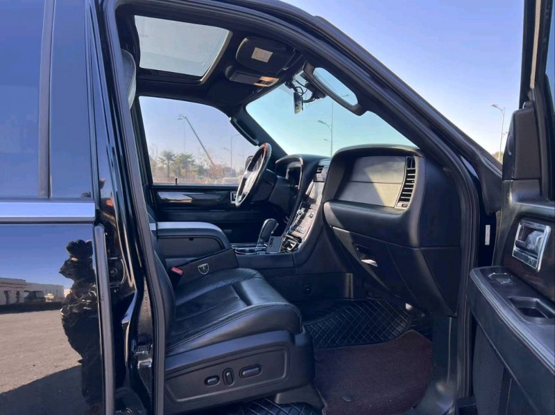 盐城16年林肯领航员5