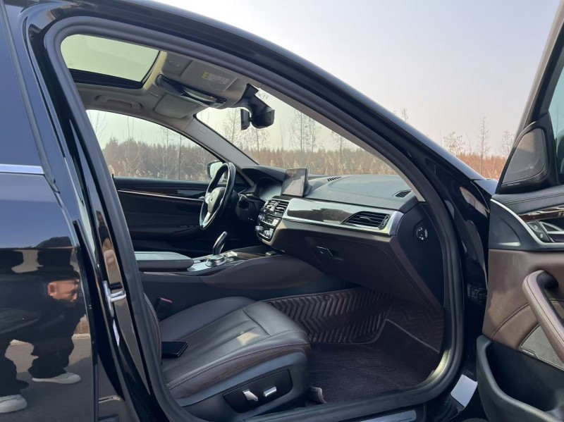 盐城19年宝马5系5