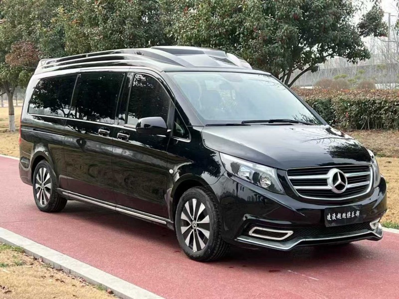 郑州22年奔驰威霆2