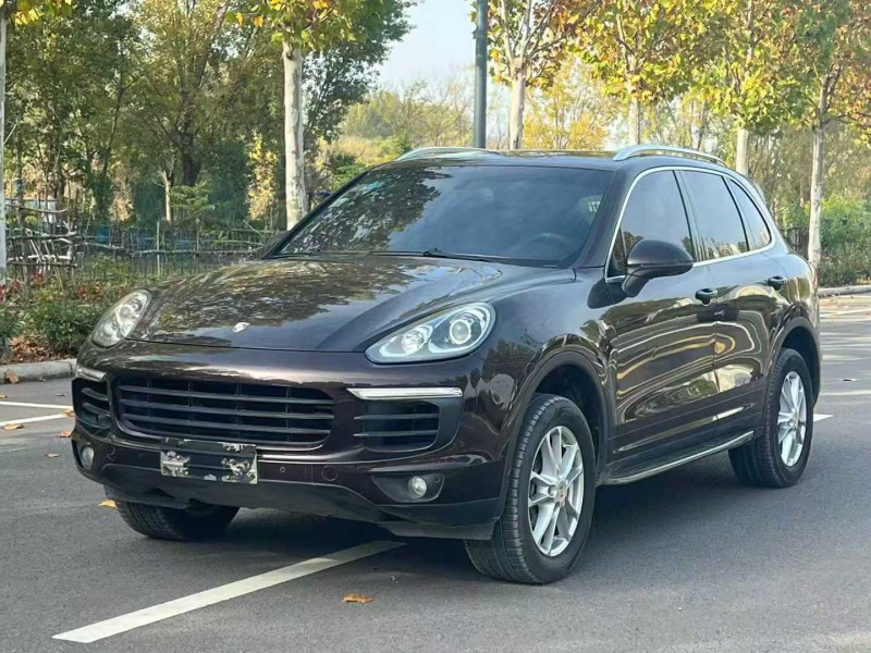 郑州15年保时捷卡宴2