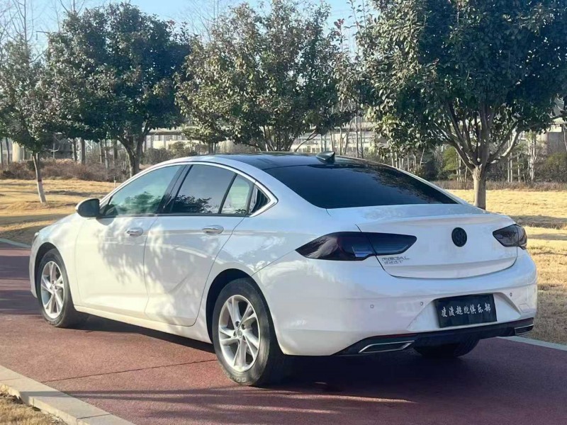 郑州23年别克君威5