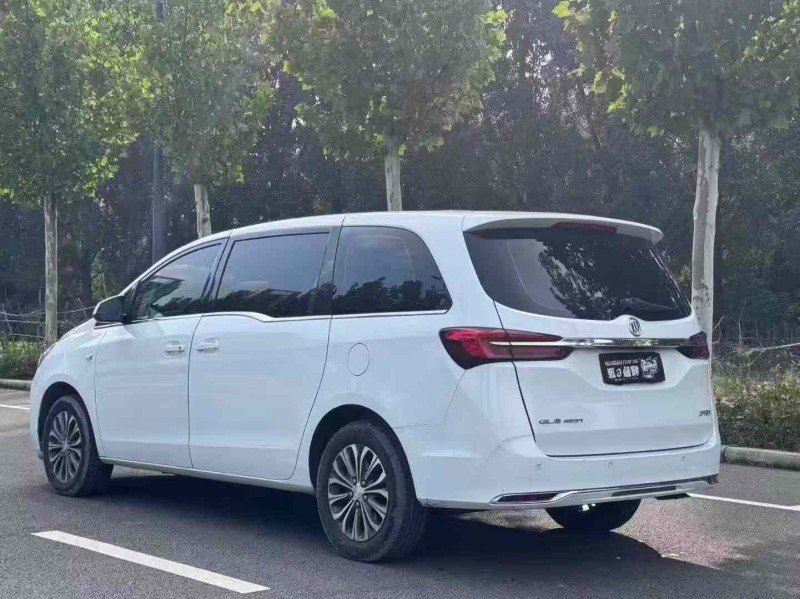 鄭州22年別克GL85