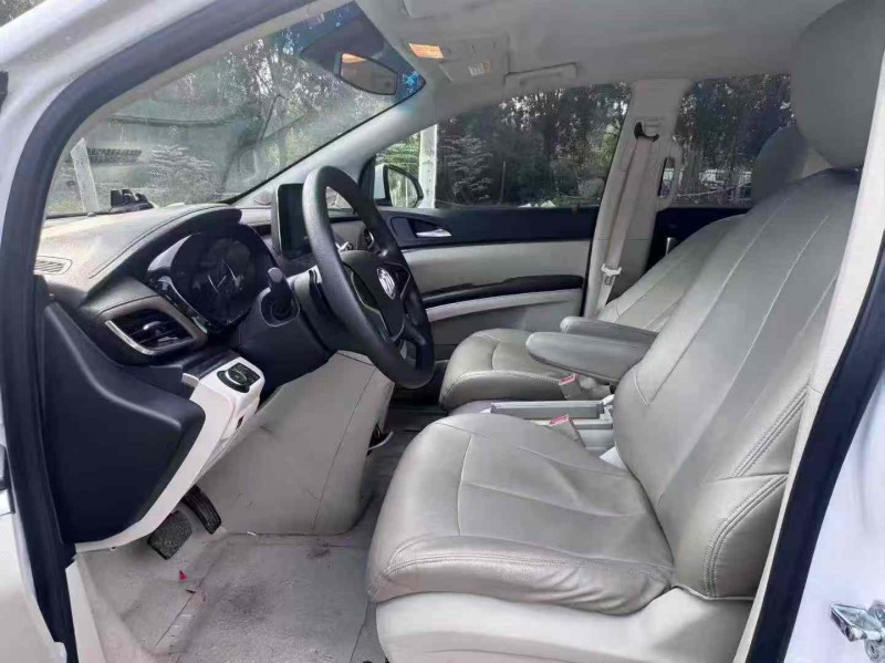 鄭州22年別克GL86