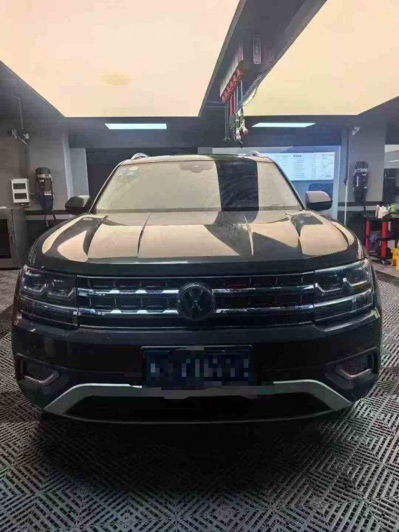 温州17年大众途昂1