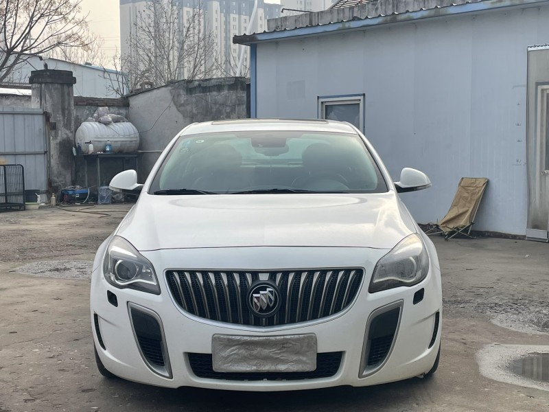 济宁14年别克君威1