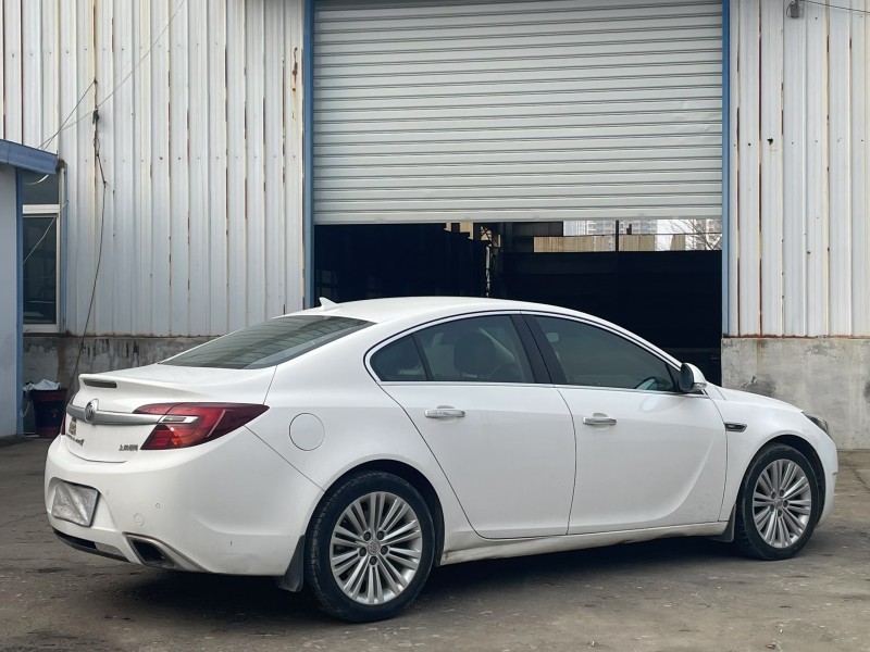 济宁14年别克君威7