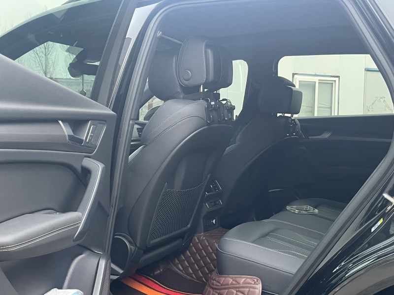 济宁23年奥迪Q55