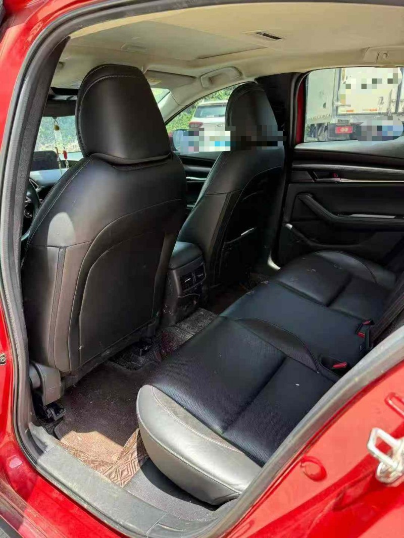 乐山20年马自达昂克赛拉4