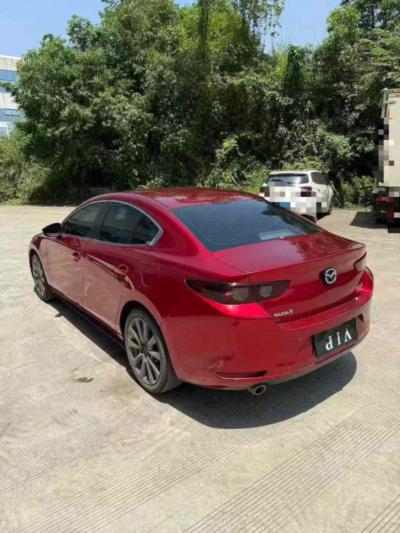 乐山20年马自达昂克赛拉5