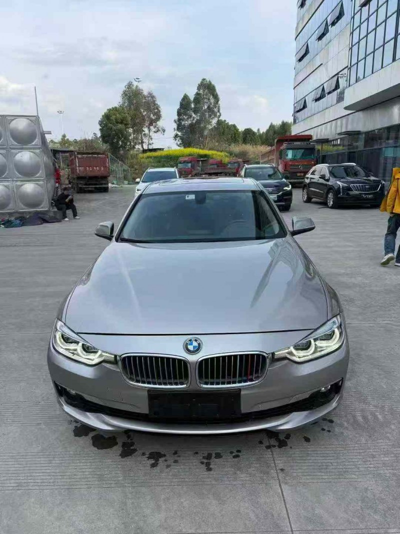 乐山19年宝马3系1