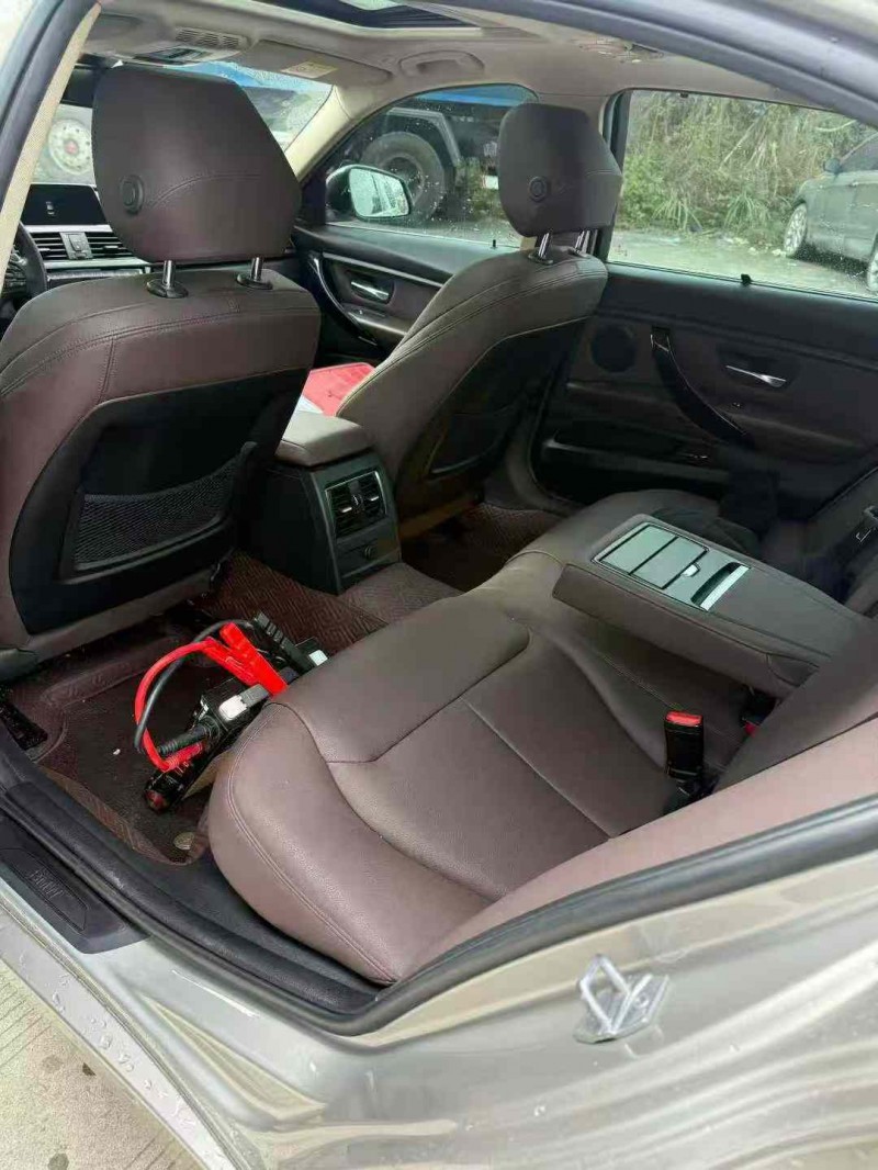 乐山19年宝马3系4