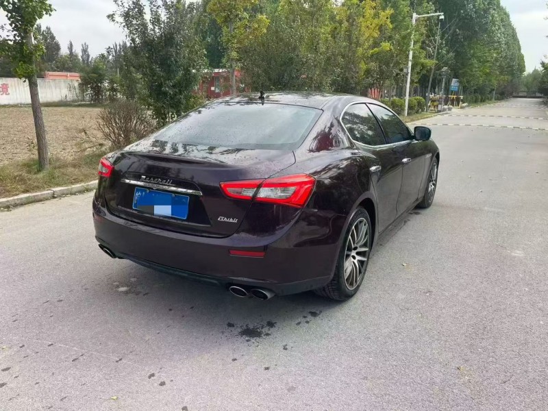 济宁16年玛莎拉蒂Ghibli7