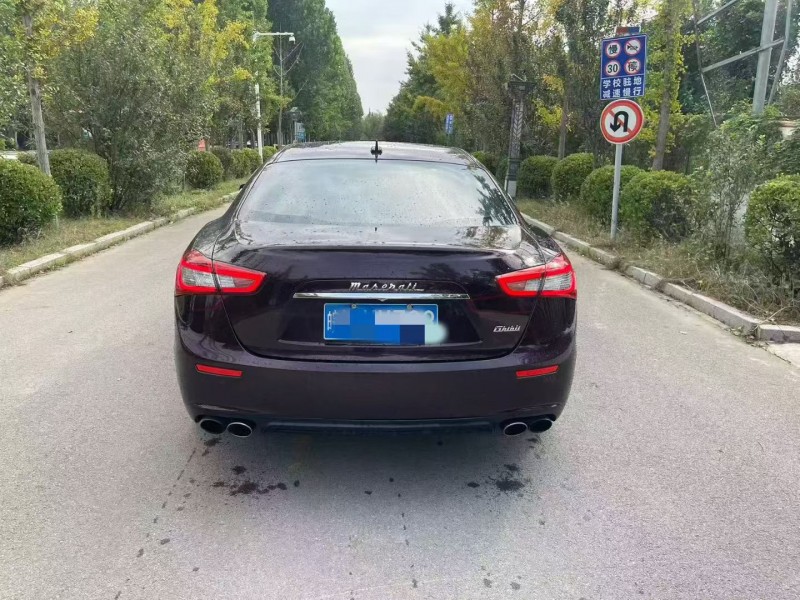 济宁16年玛莎拉蒂Ghibli9