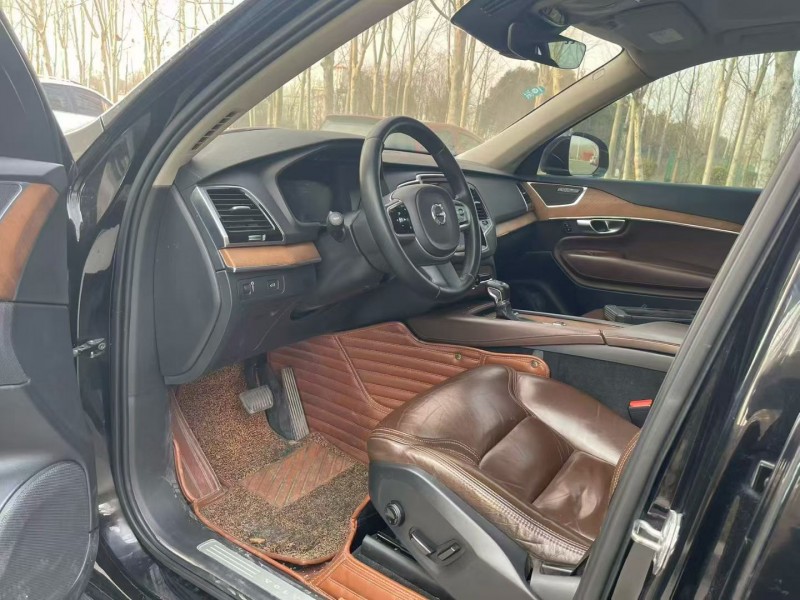 济宁17年沃尔沃XC906