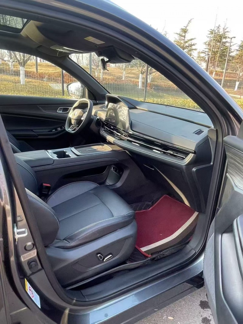 济宁25年长安汽车CS557