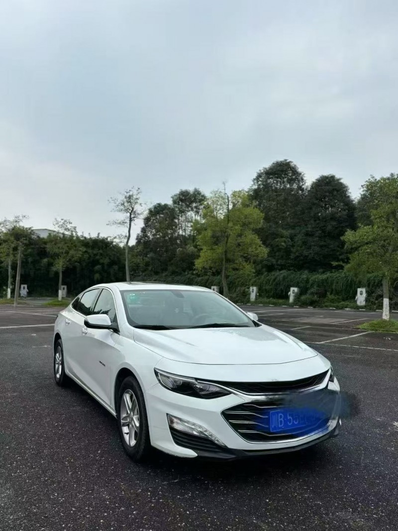 成都20年雪佛兰迈锐宝8