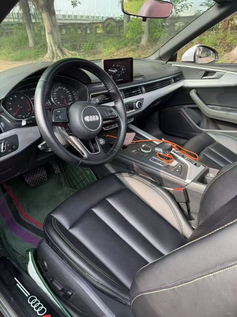 成都18年奥迪A52