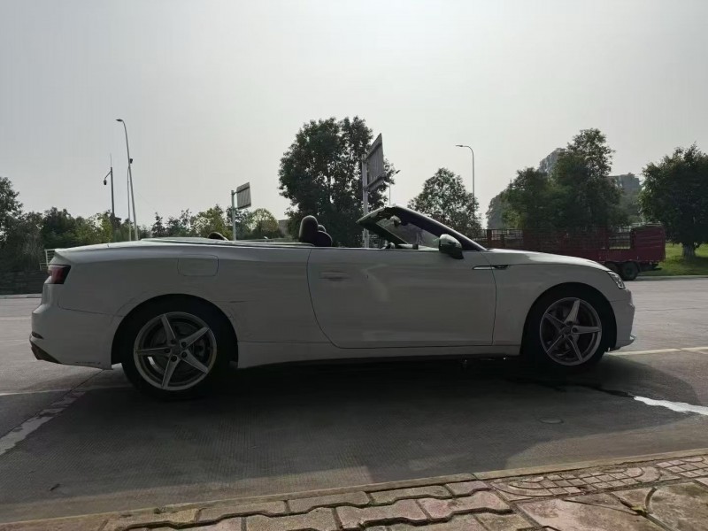 成都18年奥迪A54