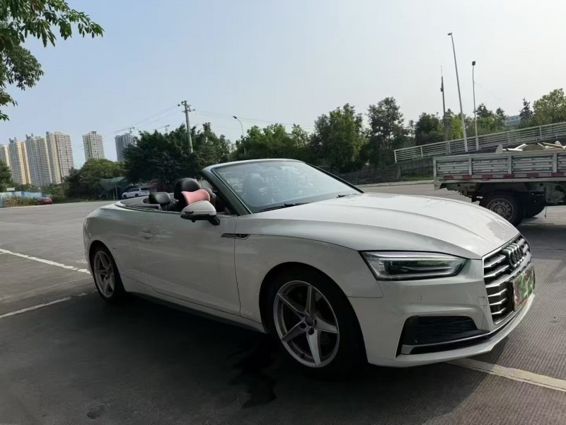 成都18年奥迪A56