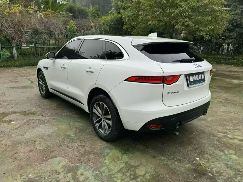 成都17年捷豹锋湃4